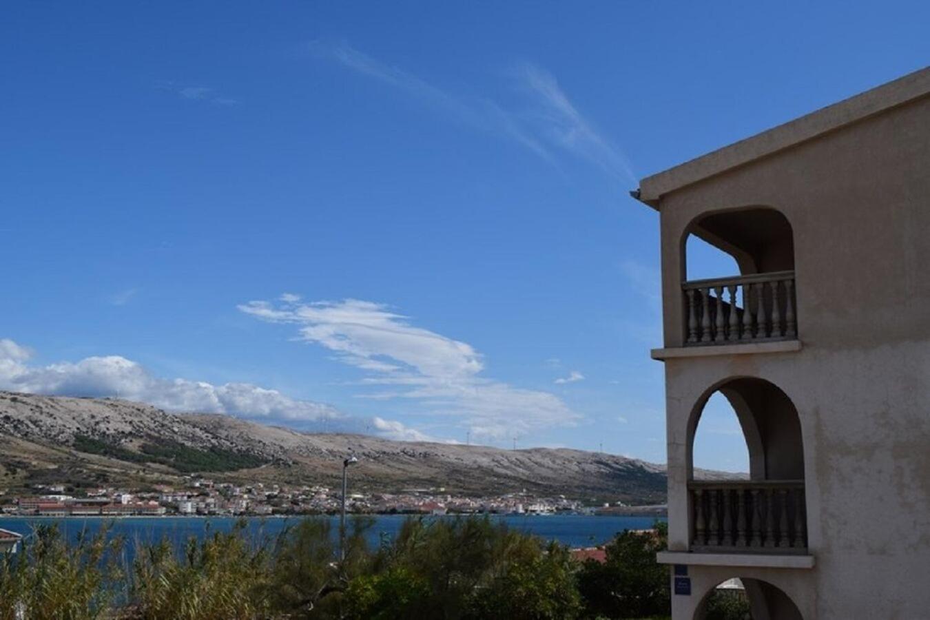 Apartment Dar Pag Town Buitenkant foto